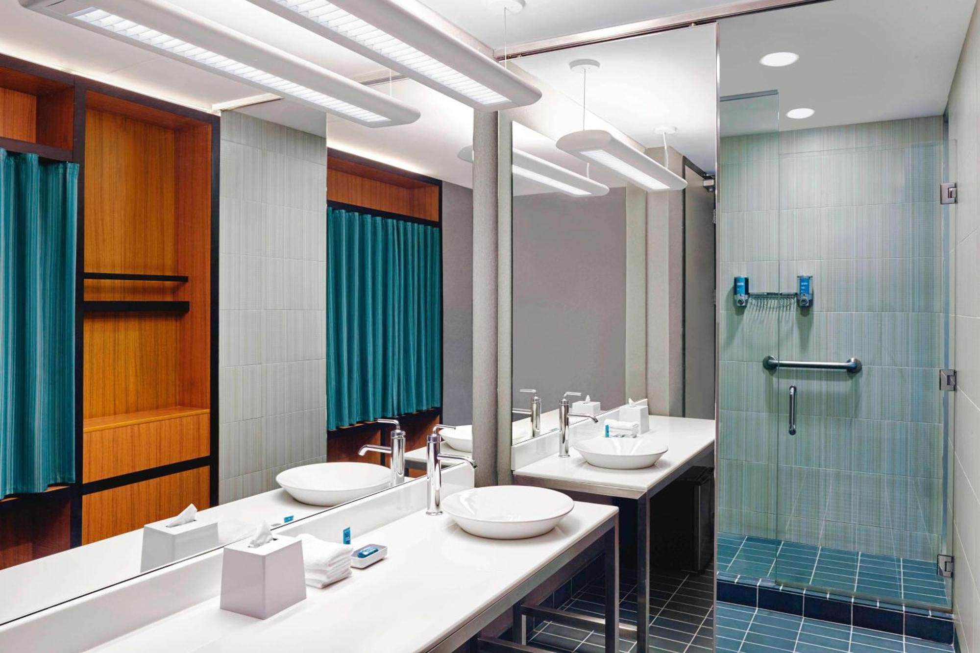 Aloft Montreal Airport Hotel Dorval Kültér fotó