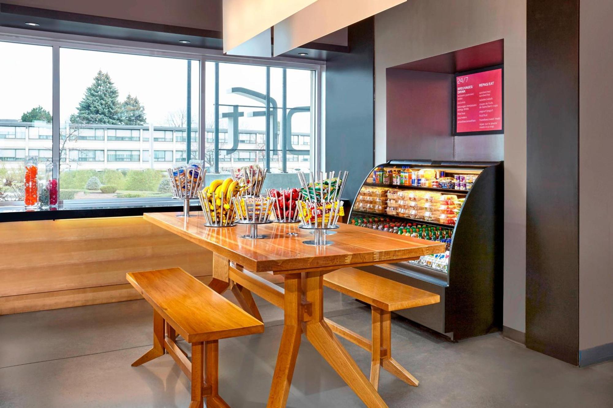 Aloft Montreal Airport Hotel Dorval Kültér fotó