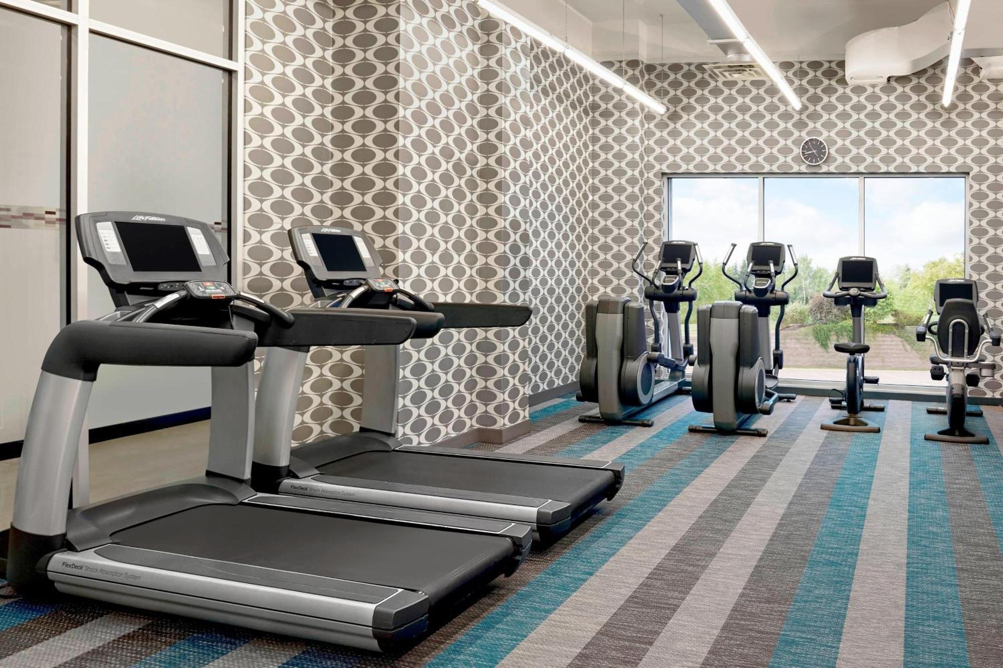 Aloft Montreal Airport Hotel Dorval Kültér fotó